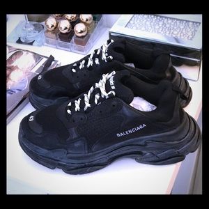 Balenciaga Men’s size 10 shoe